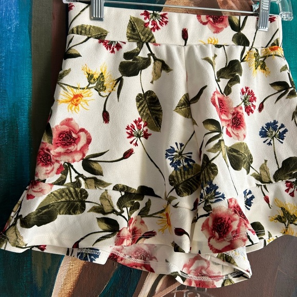 Mine High Waist Pink and Green Floral Shorts - Picture 7 of 15